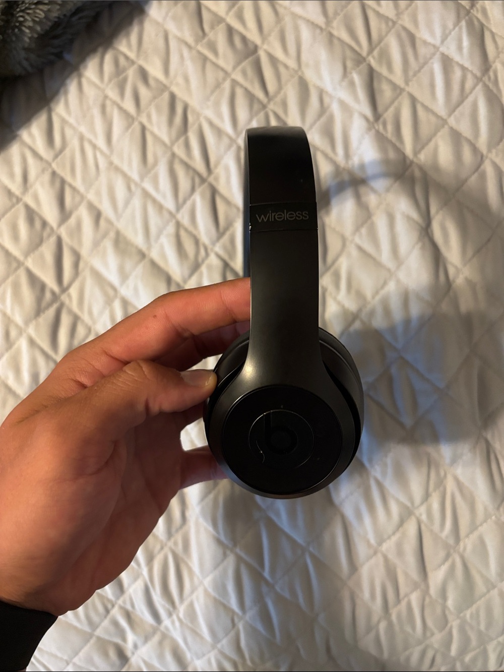 Beats Solo3 Wireless Headphones Black - Picture 3 of 7